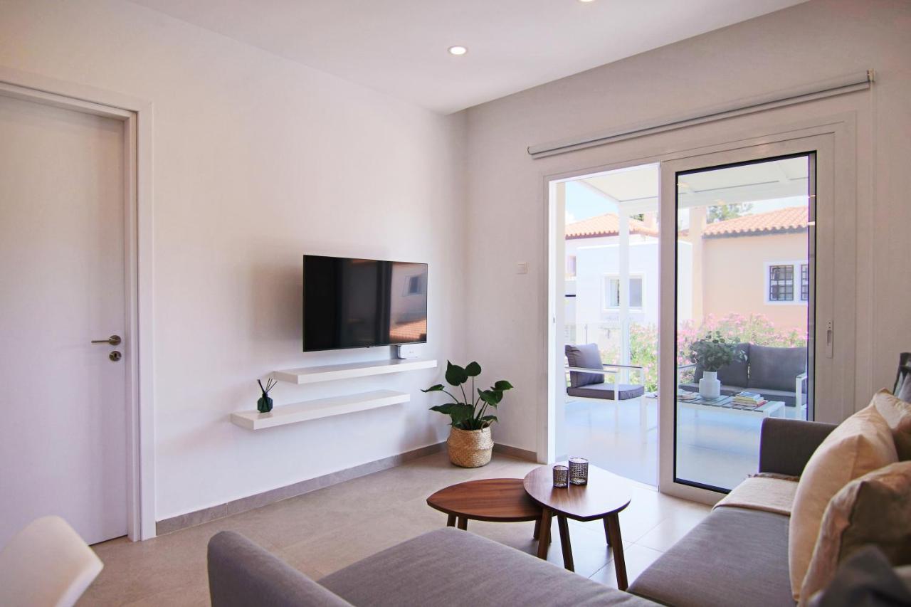 Phaedrus Living Seaside Luxury Limnaria 172 Lejlighed Paphos Eksteriør billede